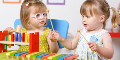 Musique maestro : 13 idées pour initier vos enfants à la musique